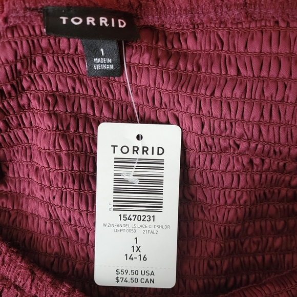 NWT Torrid Size 1 Long Sleeve Lace Cold Shoulder Top - Picture 9 of 11